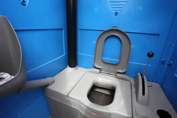 Portable Toilet Options We Offer in Silver Springs Shores, FL