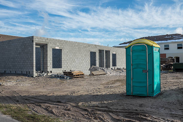 Best Portable restroom trailer rental  in Silver Springs Shores, FL